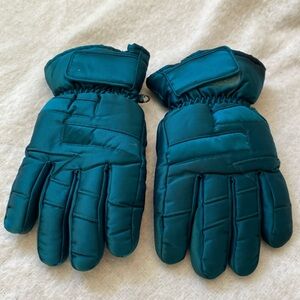 Women’s winter gloves